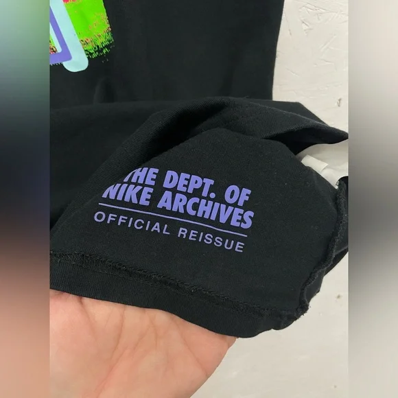 NIKE AIR Official Reissue Loose Fit Tee, Size L, 100% Cotton - Picture 6 of 10